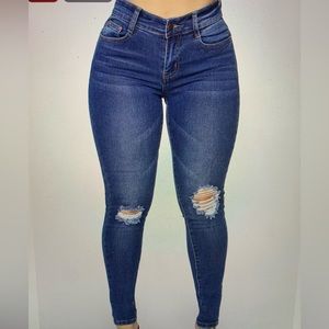 NEW Fashion Nova Distressed Dark Denim Skinny Jeans